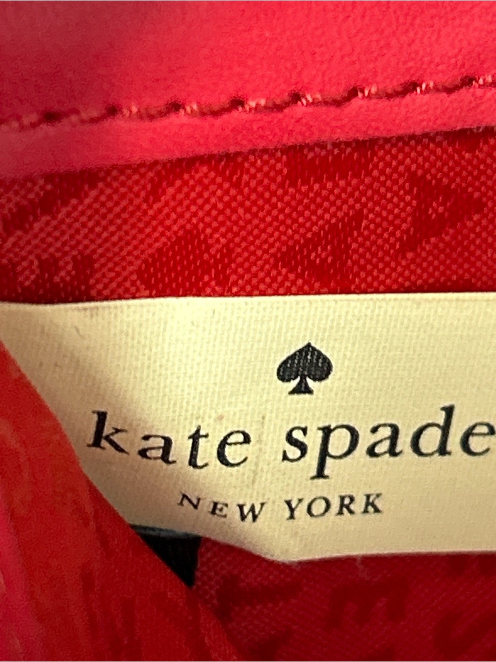 kate spade red scalloped leather continental wallet - Picture 9 of 15